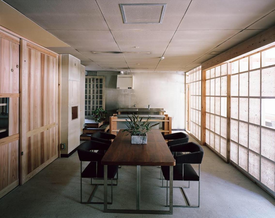 Hotel Sunshine/三舎院 Осака Екстериор снимка